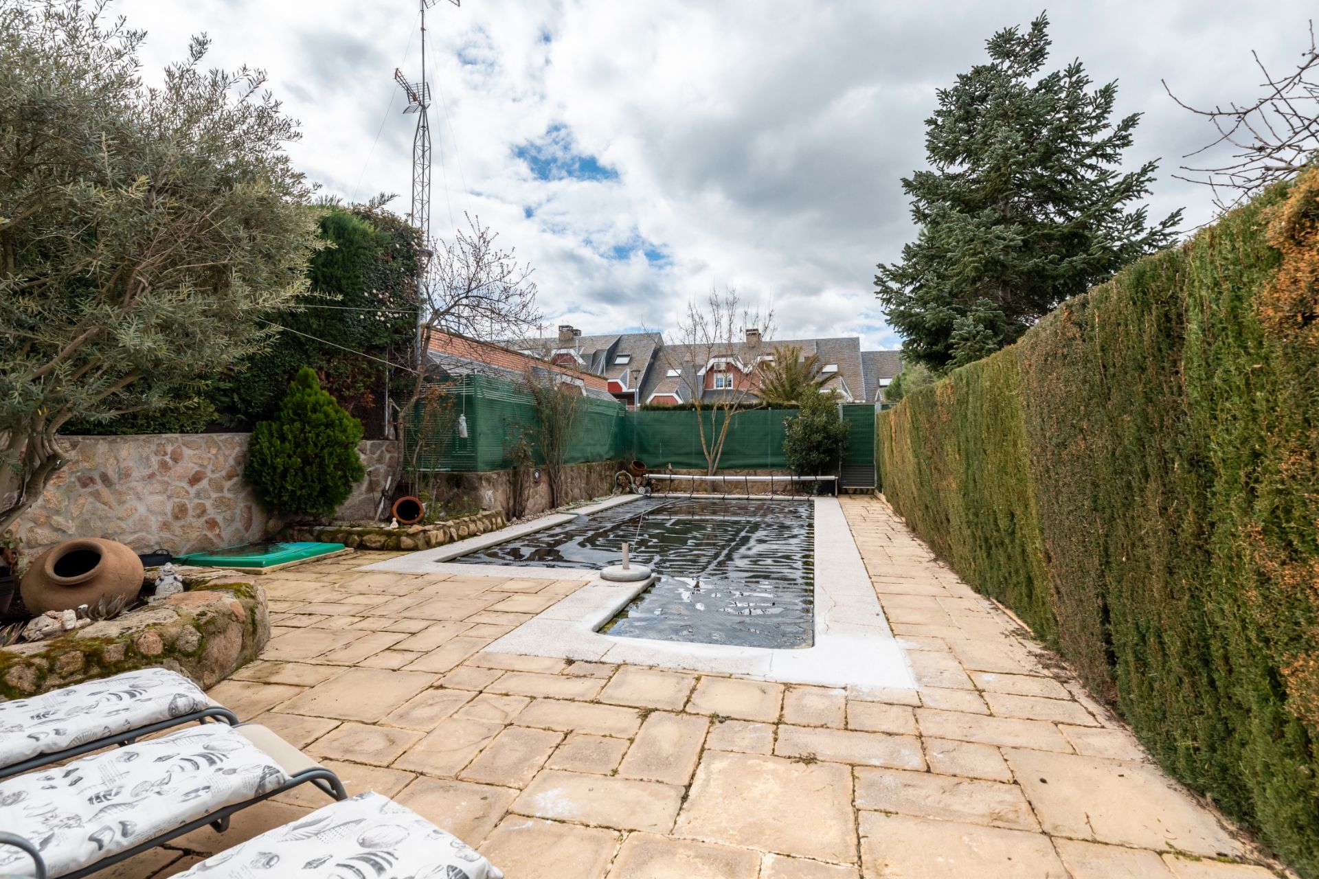 Piscina de Casa adosada en venda en Arroyomolinos (Madrid) amb Aire condicionat, Calefacció i Jardí privat