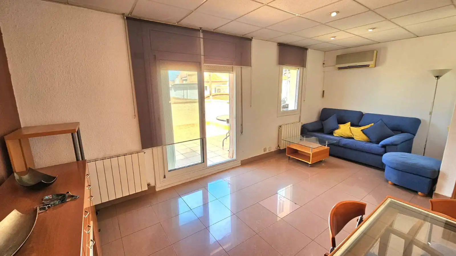 Ático en venta en Cornellà de Llobregat con Aire acondicionado, Calefacción y Terraza