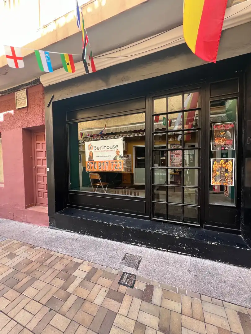 Local de lloguer en Benidorm amb Aire condicionat