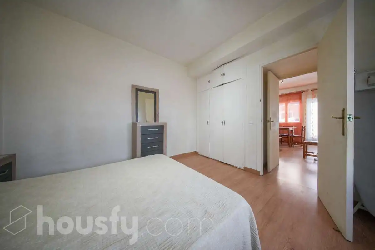 Bedroom of Flat for sale in Madrid  with Terrace, Furnished and Balcony