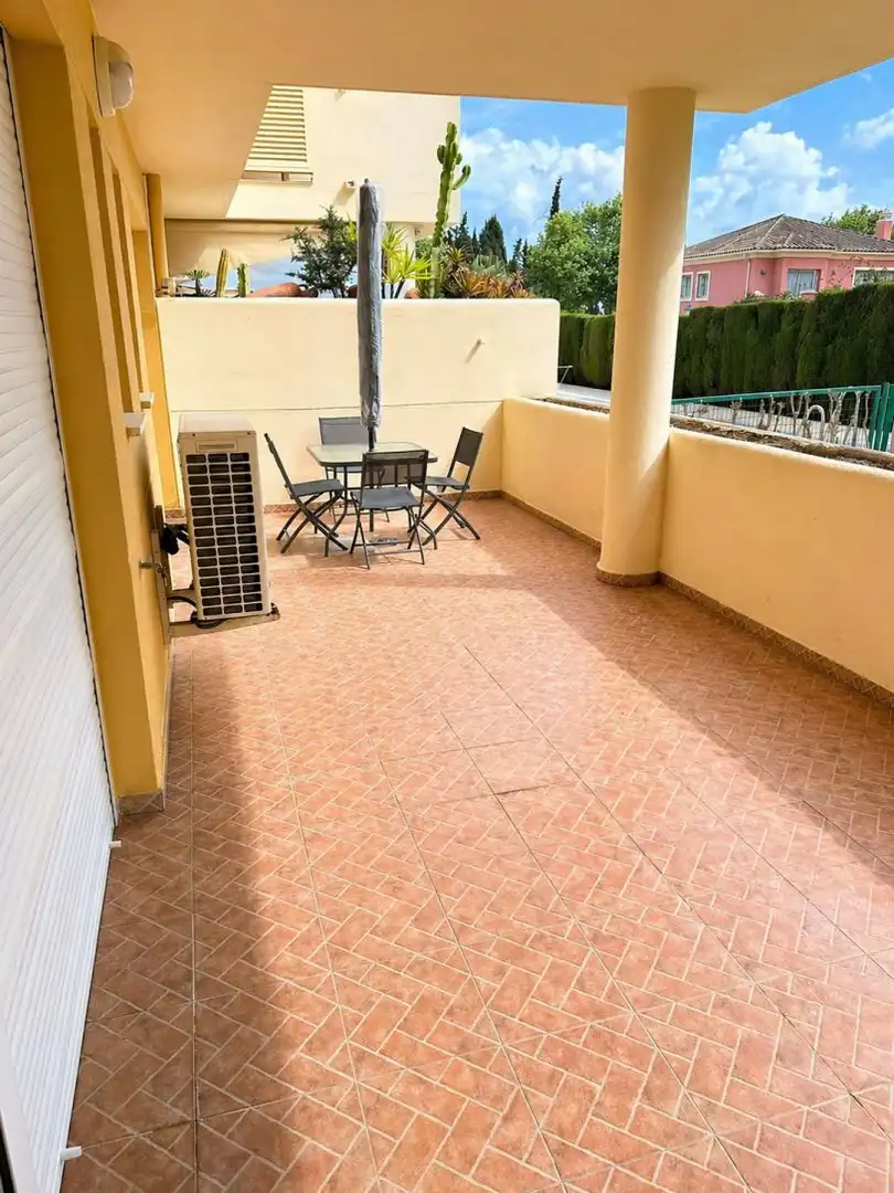 Terrassa de Apartament de lloguer en Marbella amb Aire condicionat, Calefacció i Jardí privat