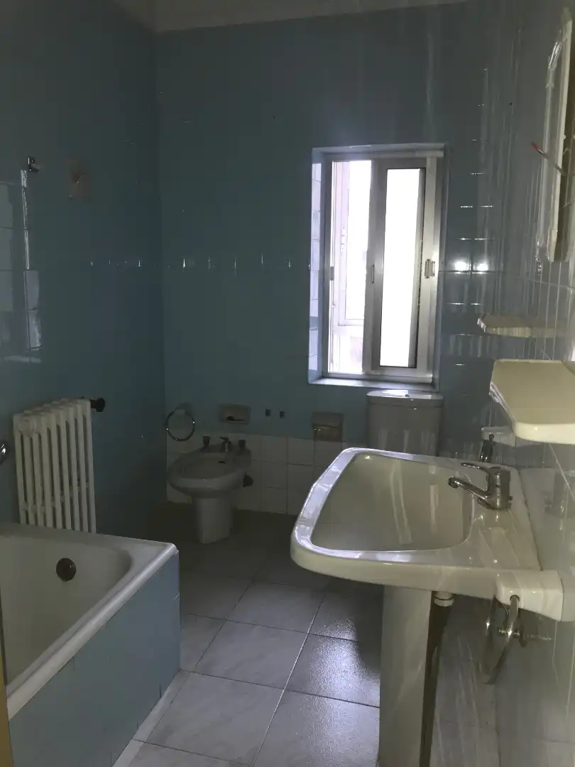 Badezimmer von Wohnung zum Verkauf in Benavente mit Heizung, Parkett und Terrasse