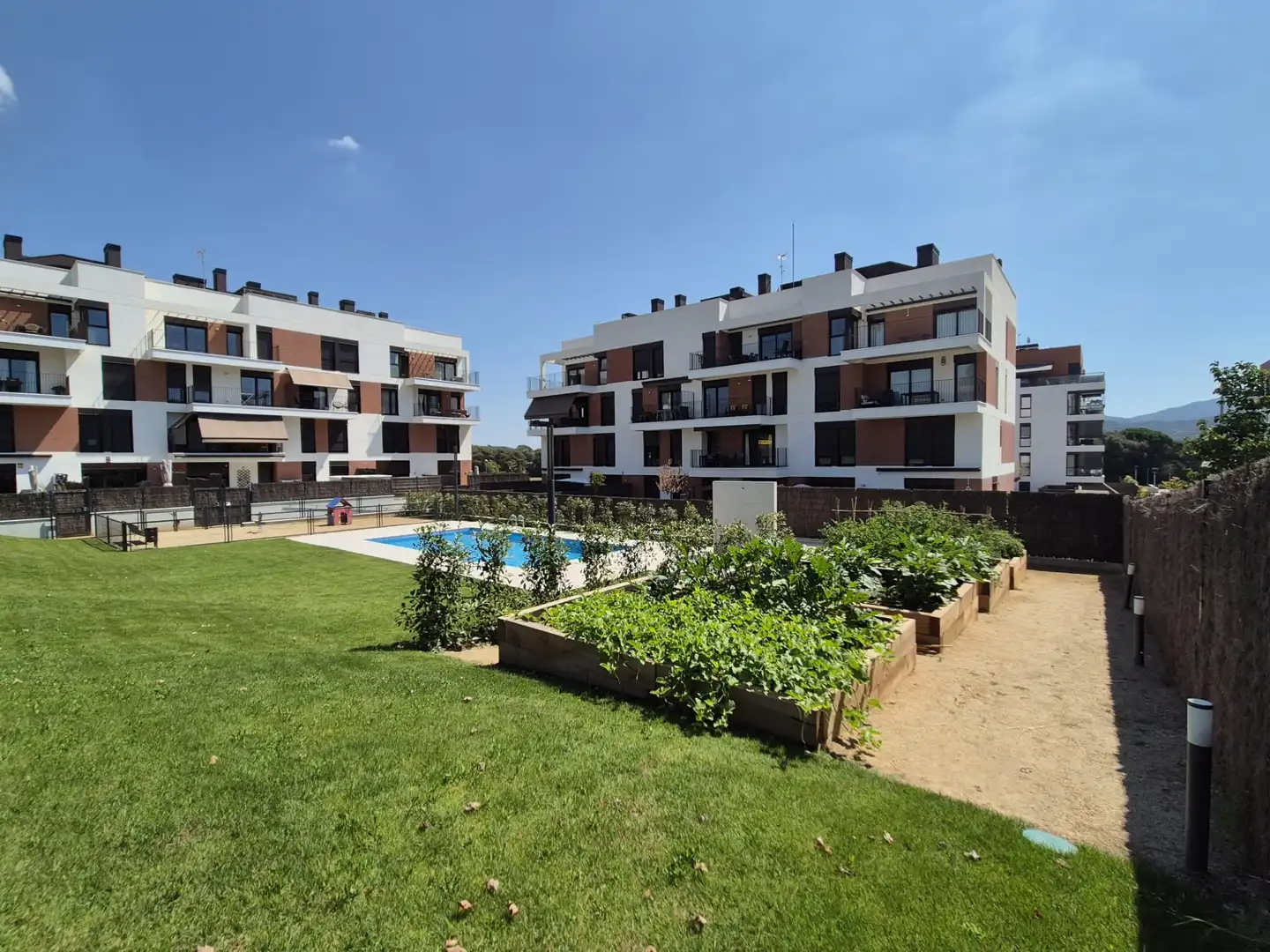 Pis amb piscina en venda a Llinars del Vallès, imagen 2