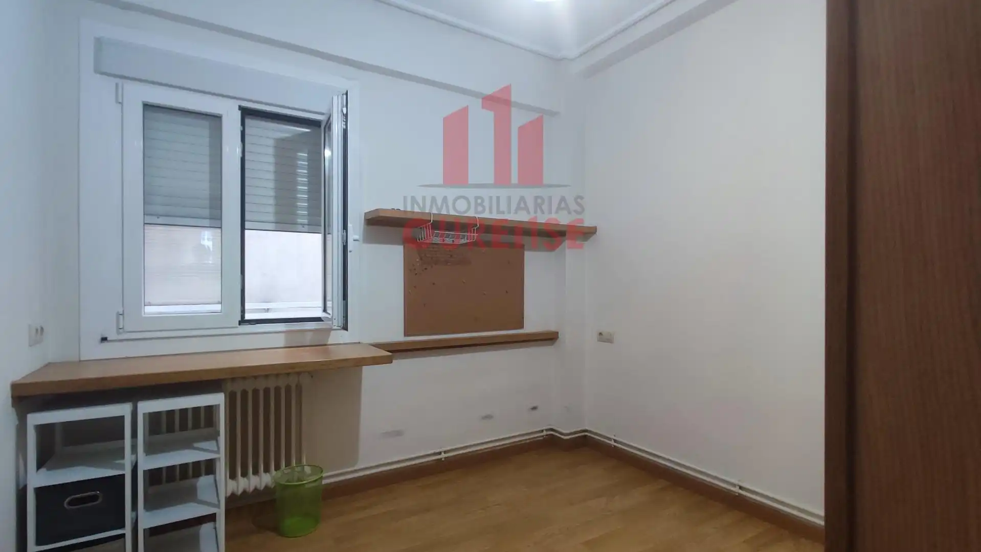 Schlafzimmer von Wohnung zur Miete in Ourense Capital  mit Heizung und Möbliert