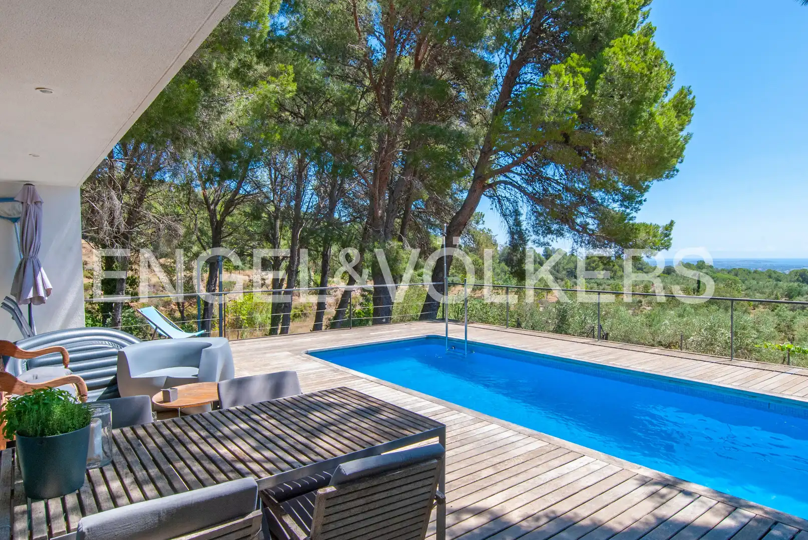 Piscina de Casa o xalet en venda en Riudecanyes amb Aire condicionat, Jardí privat i Terrassa