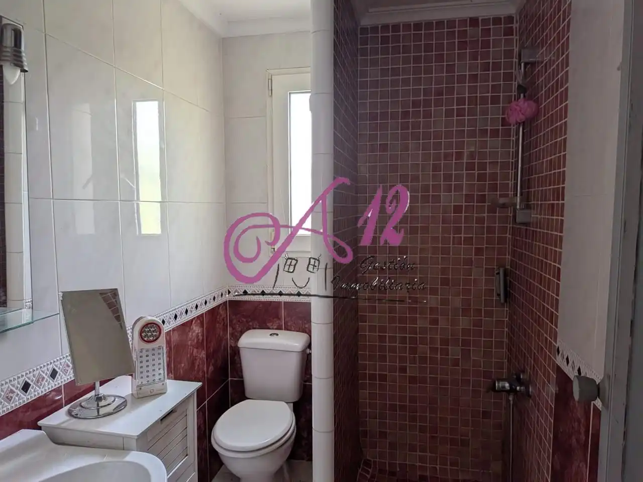 Bathroom of Houses for sale in La Pobla de Vallbona  with Swimming Pool