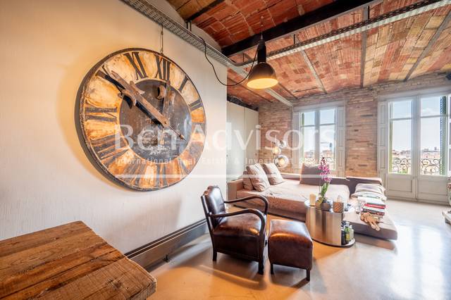 Ático en Venta en Plaça de la Sagrada Família en Sagrada Família