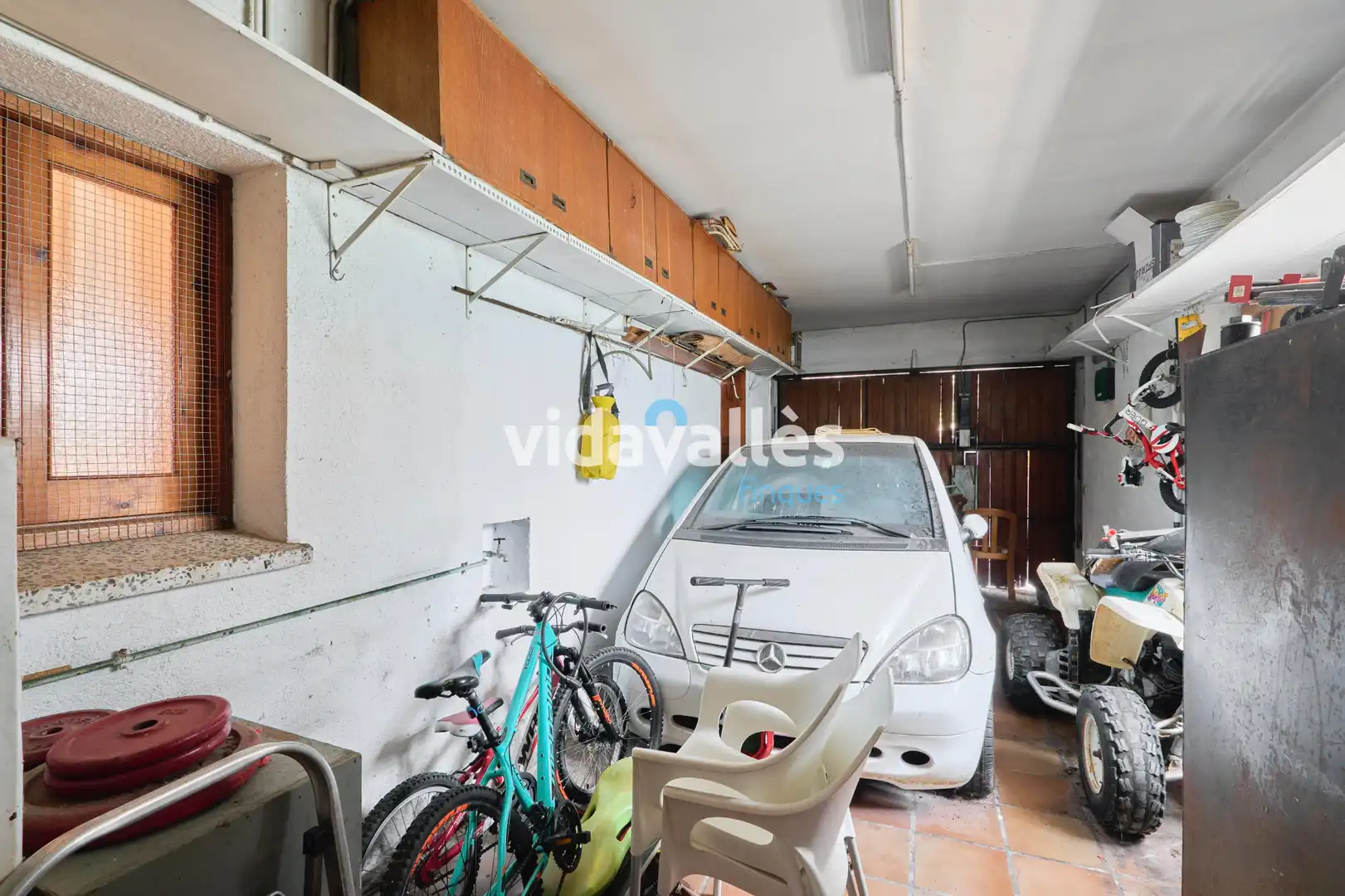 Aparcament de Casa o xalet en venda en Cardedeu amb Calefacció, Jardí privat i Terrassa