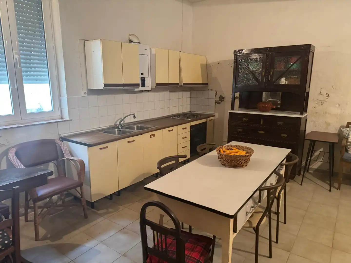 Cuina de Casa o xalet en venda en Urdiales del Páramo amb Calefacció, Traster i Internet