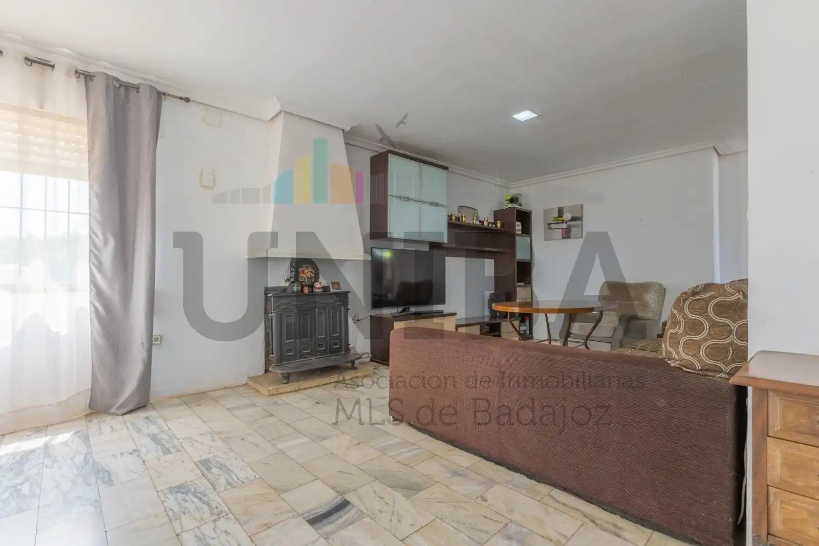 Sala d'estar de Nau industrial en venda en Badajoz