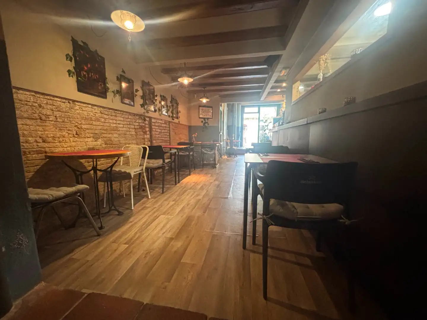 Business premises for transfer in Sants - Montjuïc, imagen 5