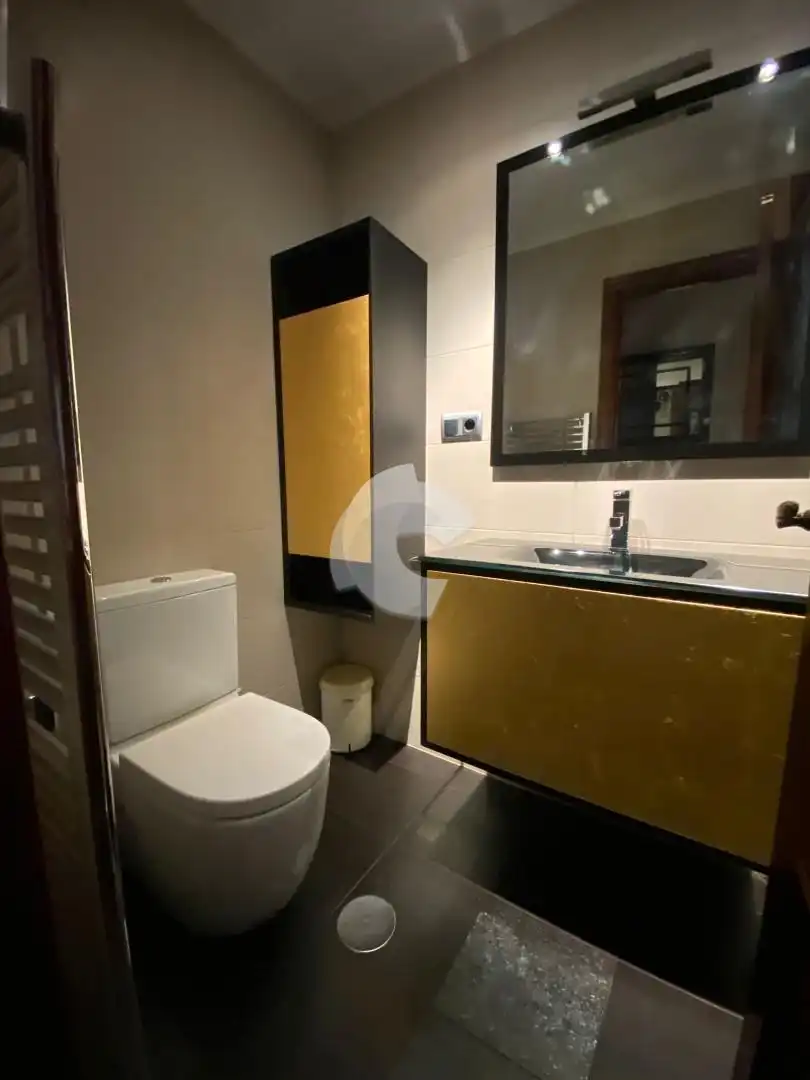 Baño de Piso en venta en Ourense Capital  con Calefacción y Trastero
