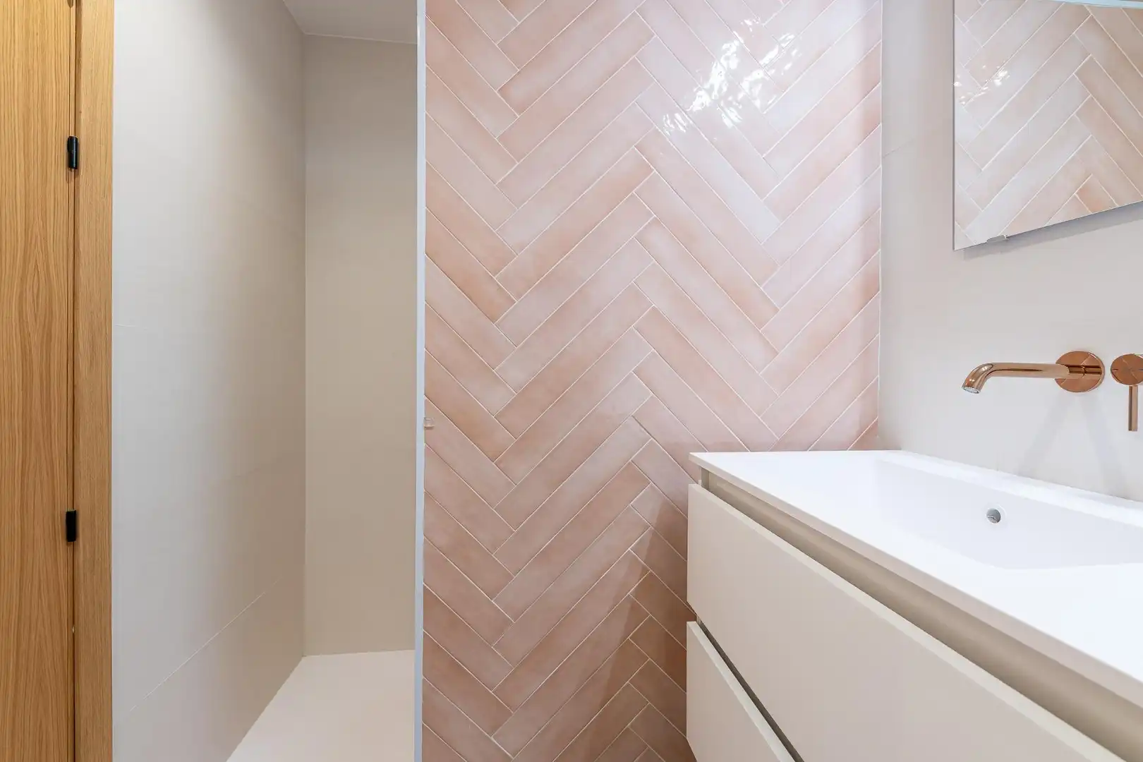 Baño de Apartamento en venta en Torremolinos con Aire acondicionado, Calefacción y Terraza