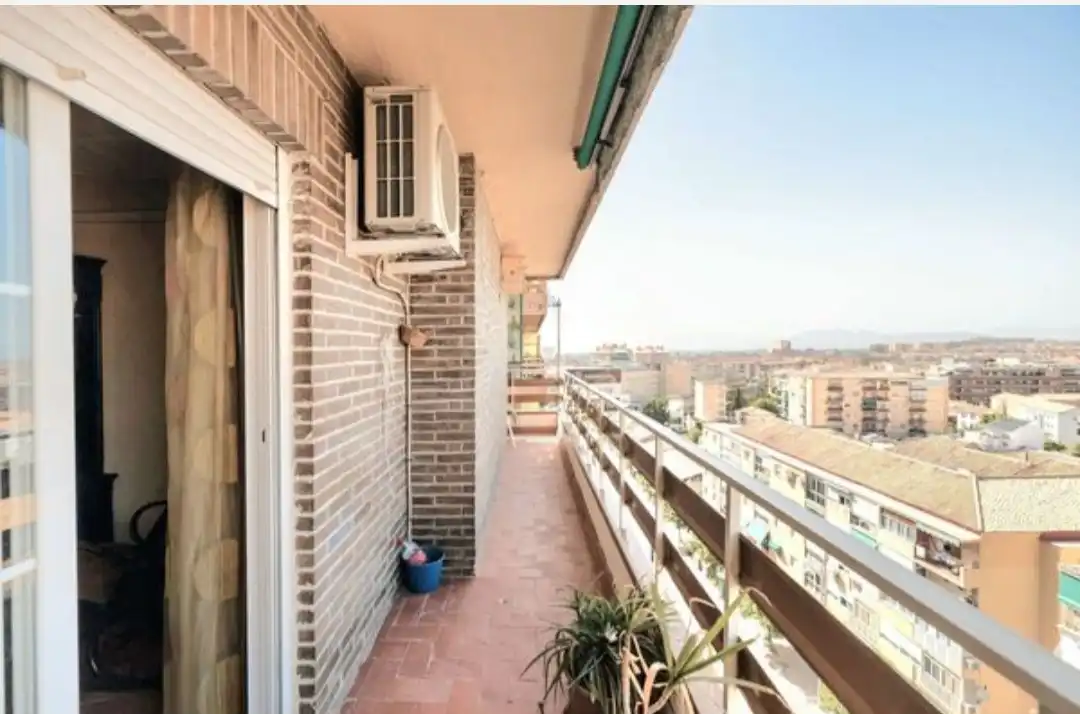 Wohnung zur Miete in Avenida de América, 40, Barrio de Zaidín