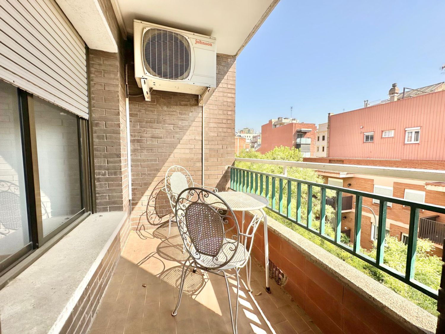 Terrassa de Pis en venda en L'Hospitalet de Llobregat amb Aire condicionat, Calefacció i Parquet