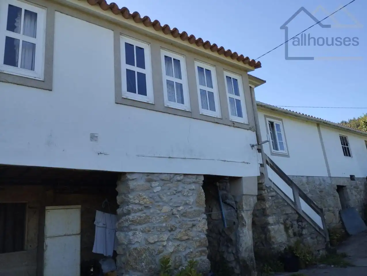 Vista exterior de Casa adosada en venta en O Rosal   con Calefacción y Jardín privado