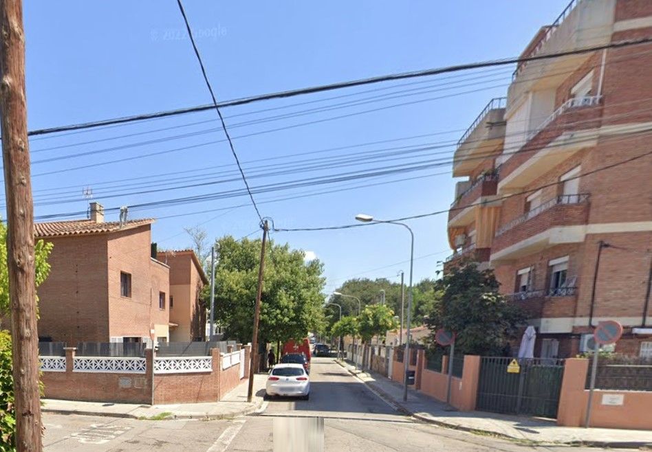 Vista exterior de Casa adosada en venda en Mollet del Vallès amb Traster