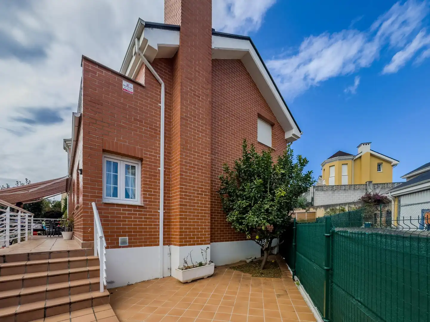 Vista exterior de Casa o chalet en venta en Camargo con Calefacción, Jardín privado y Parquet