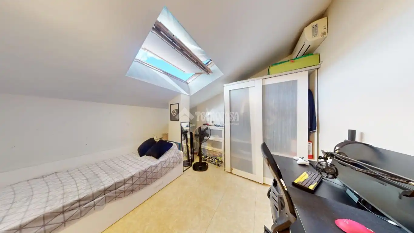 Schlafzimmer von Wohnung zum Verkauf in Azuqueca de Henares mit Klimaanlage und Heizung