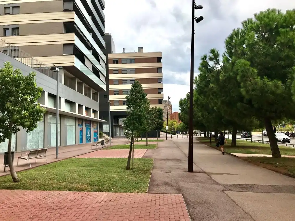 Geschaftsraum zur Miete in Carrer Ernest Lluch, 7, Fontsanta - Fatjó