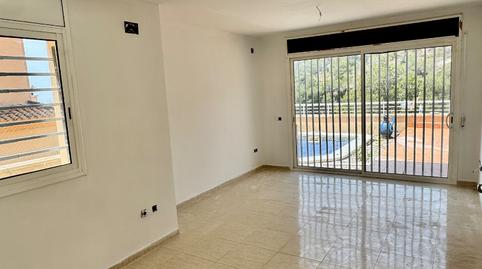 Foto 2 de Casa adosada en venta en Carrer Mirador de Barà, Roda de Berà, Tarragona