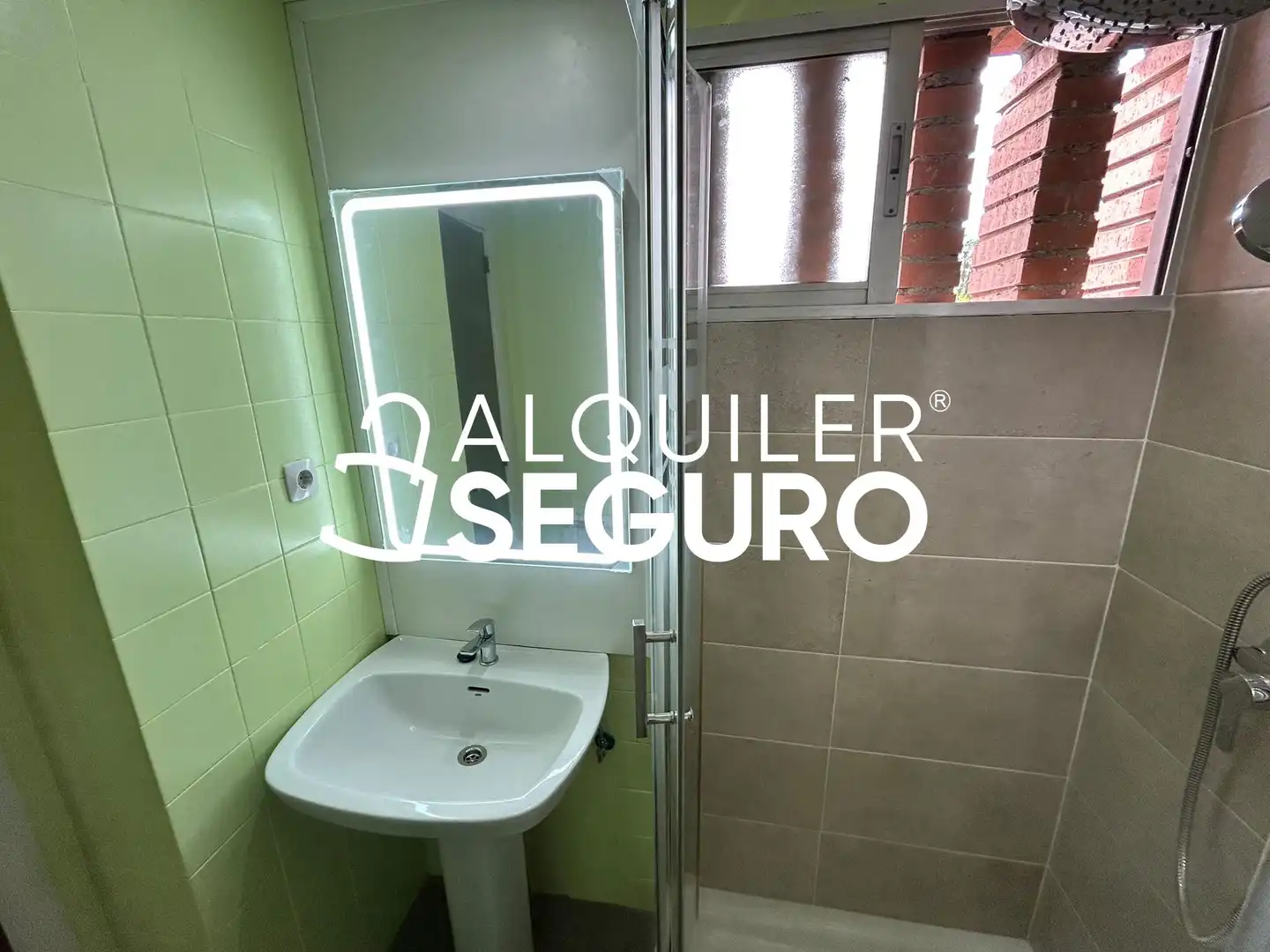 Baño de Casa o chalet de alquiler en Rivas-Vaciamadrid con Calefacción y Terraza