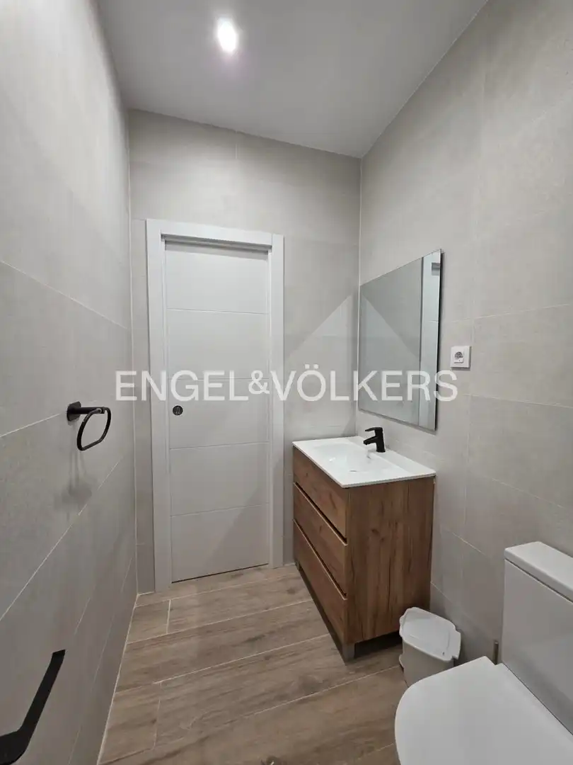 Bathroom of Flat for sale in Madrid  with Heating