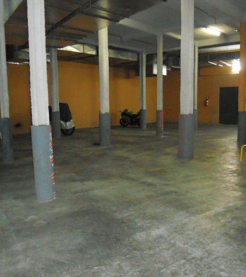 Foto 2 de Garaje de alquiler en Calle Leiva, 1, La Bordeta, Barcelona Capital