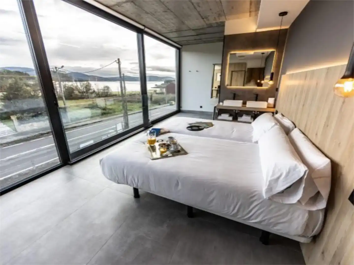 Schlafzimmer von Geschaftsraum zum Verkauf in Camariñas mit Klimaanlage, Parkett und Möbliert
