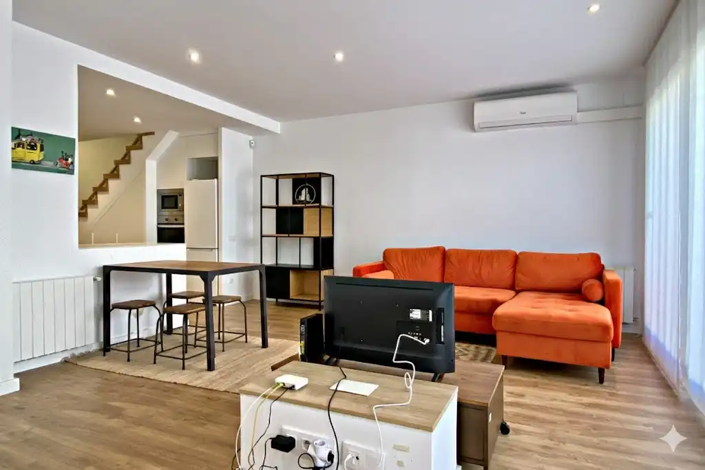 Wohnzimmer von Maisonette zum Verkauf in L'Hospitalet de Llobregat mit Klimaanlage, Heizung und Terrasse