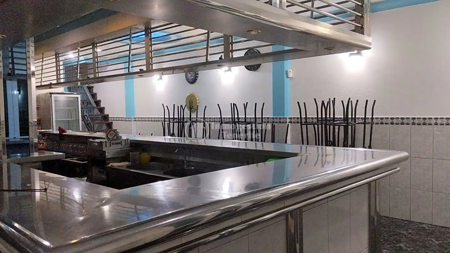 Local de alquiler en Arona con Amueblado