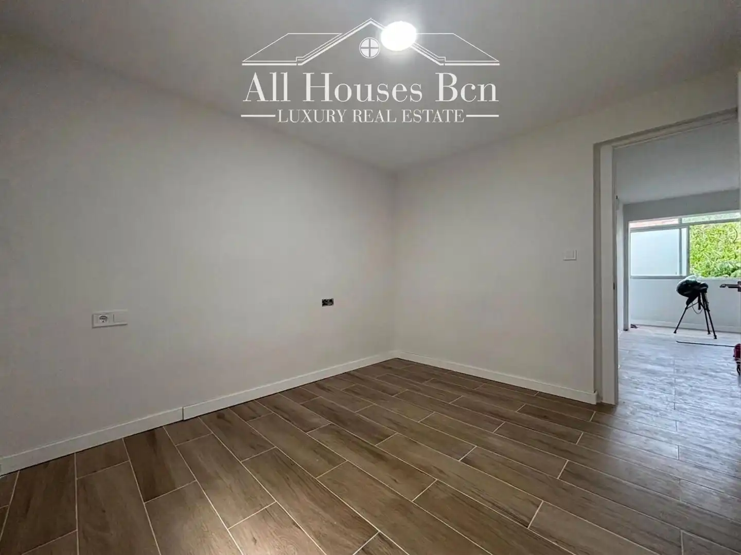 Piso en venta en L'Hospitalet de Llobregat con Aire acondicionado, Calefacción y Parquet