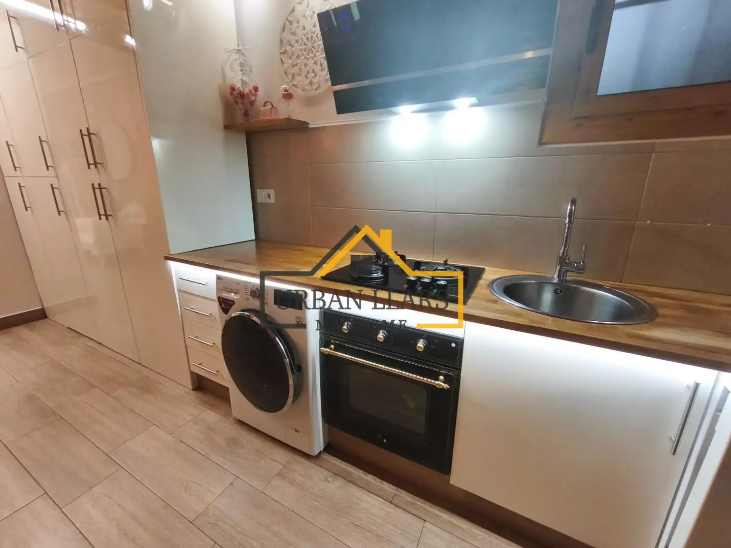 Cuina de Dúplex en venda en Barcelona amb Aire condicionat, Calefacció i Parquet