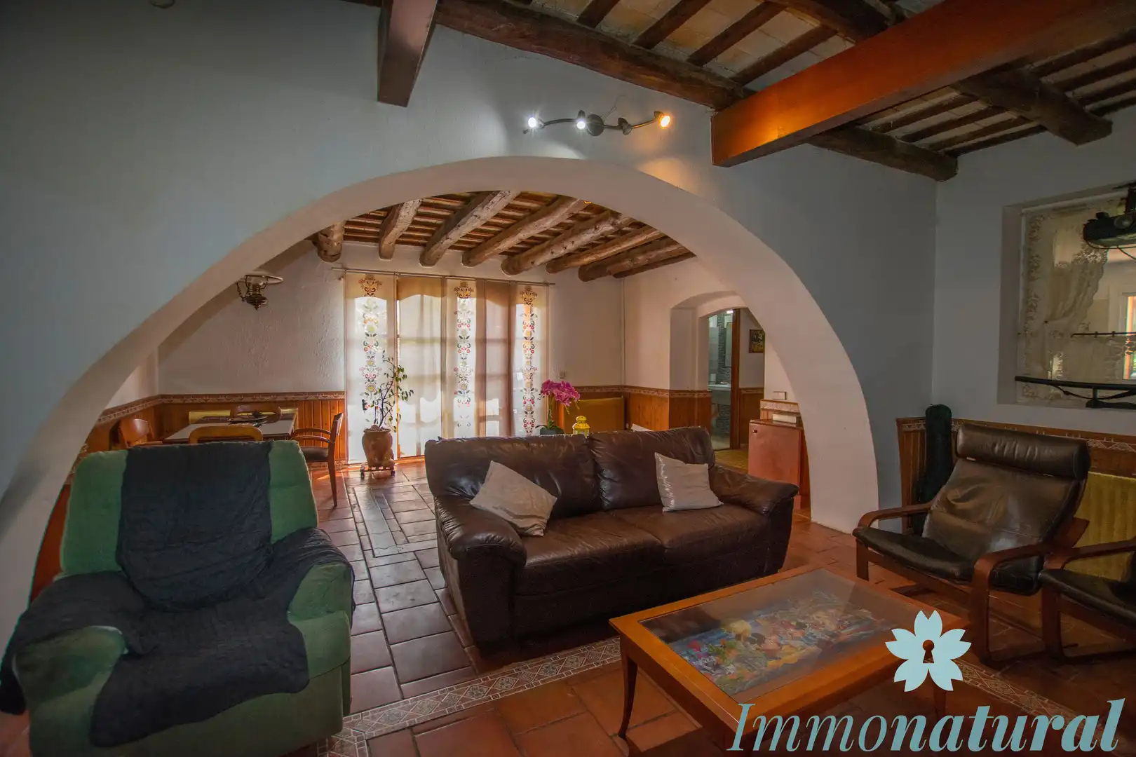 Sala d'estar de Casa o xalet en venda en Torrelles de Llobregat amb Calefacció, Jardí privat i Parquet