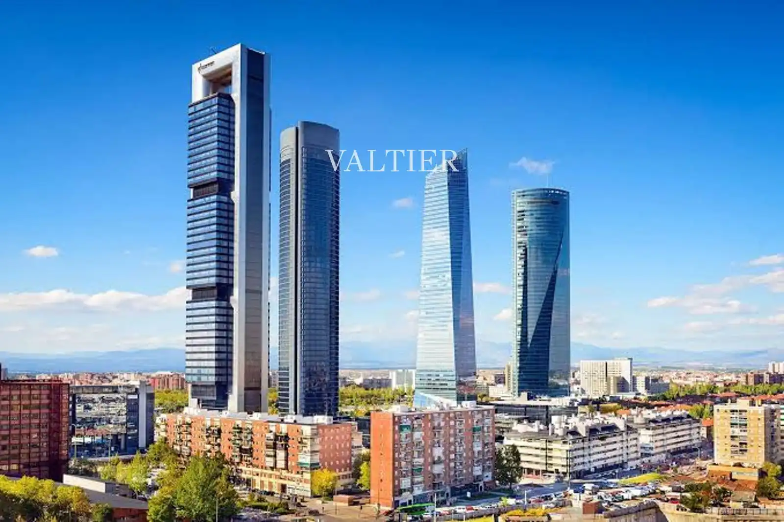 Vista exterior de Pis en venda en Madrid amb Terrassa