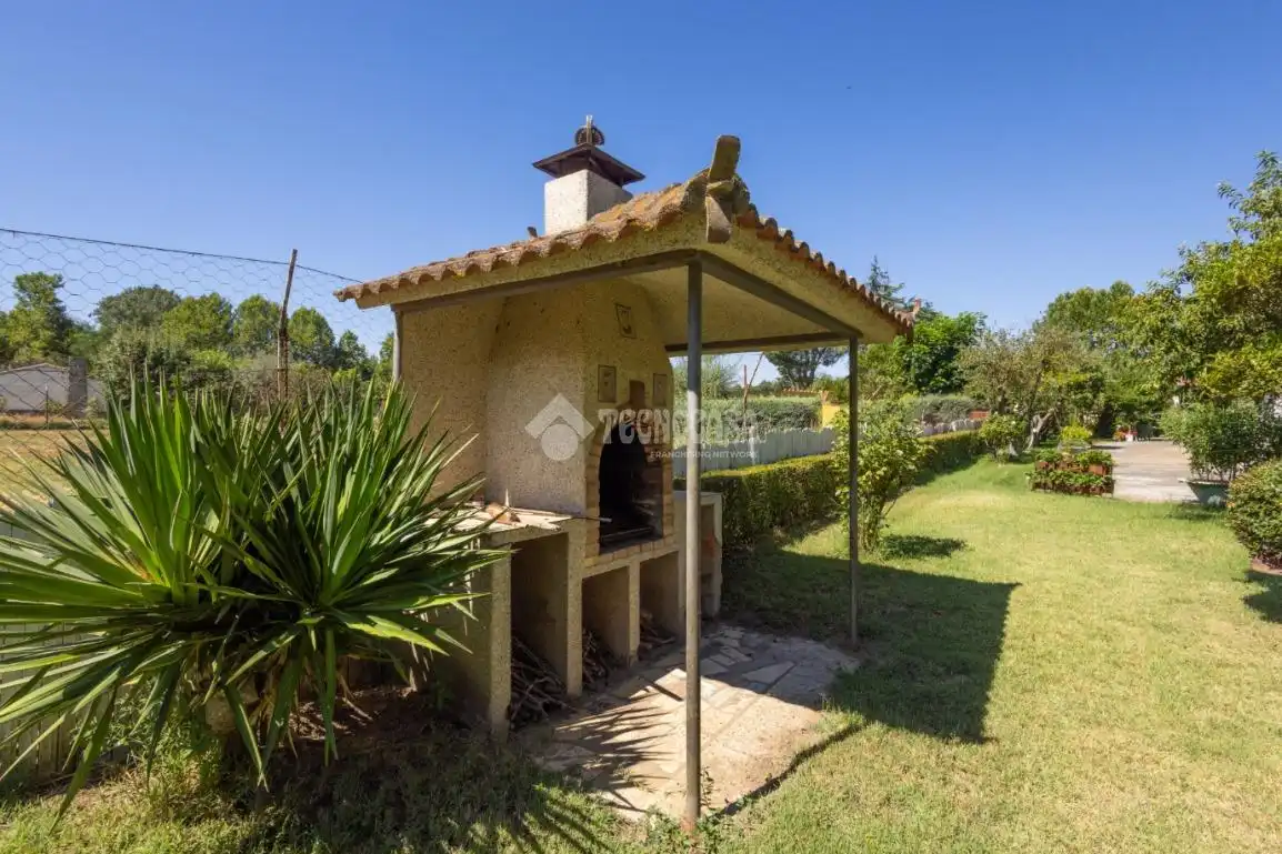 Jardí de Finca rústica en venda en Villagonzalo de Tormes amb Calefacció, Jardí privat i Traster