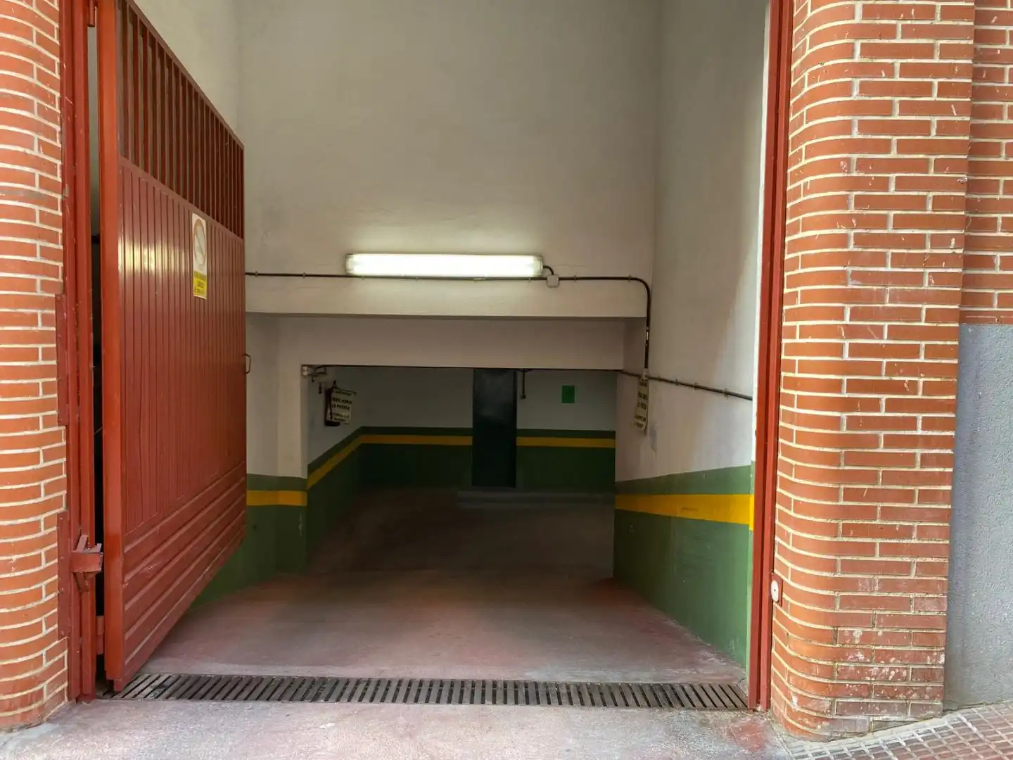 Garaje en venta en Candeleda