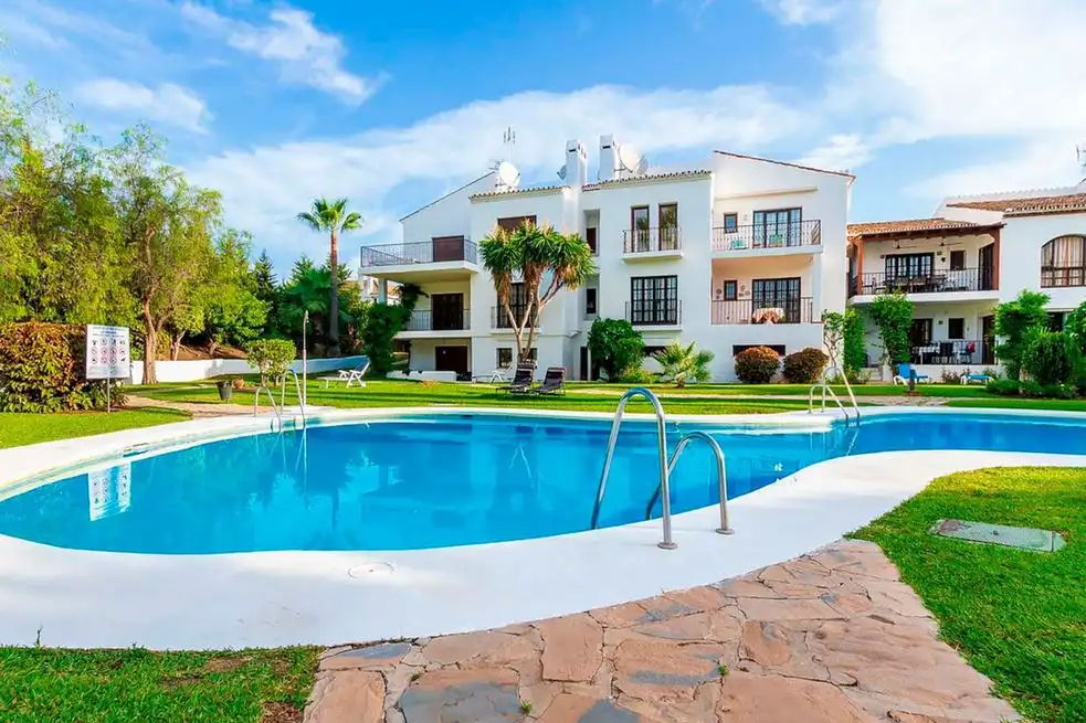 Jardín de Ático en venta en Marbella con Aire acondicionado, Terraza y Trastero