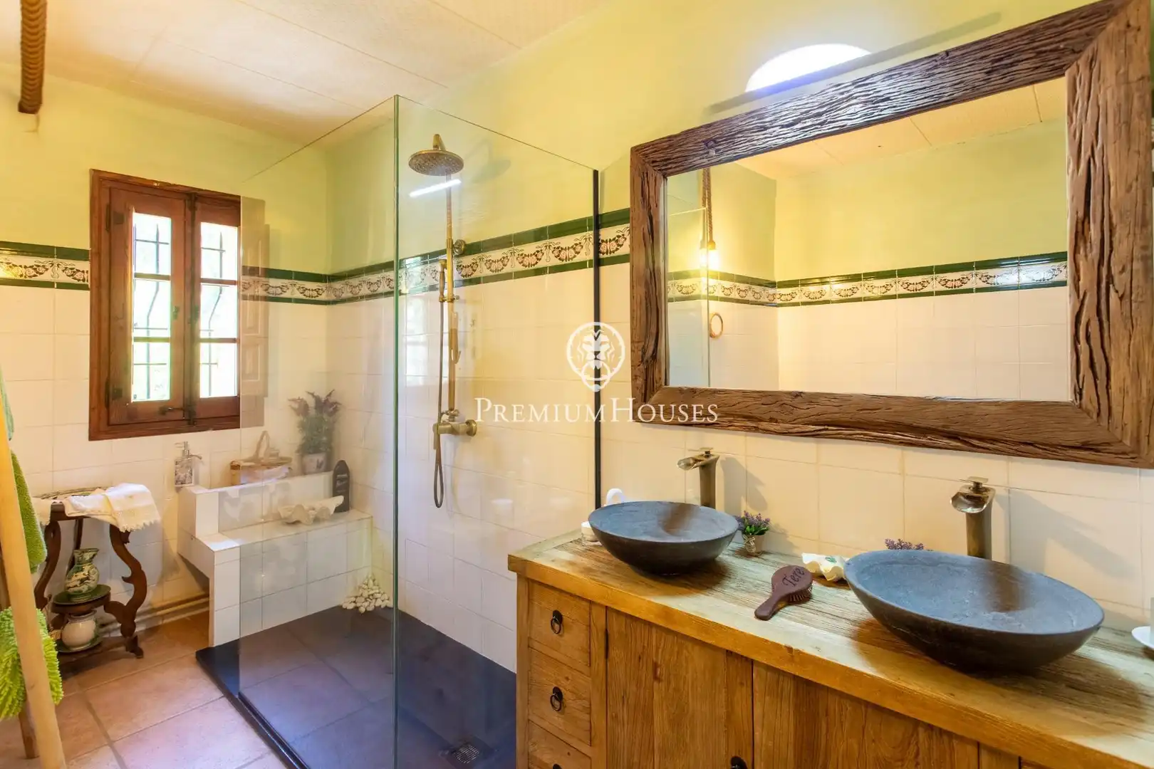 Baño de Finca rústica en venta en Arenys de Munt con Aire acondicionado, Calefacción y Jardín privado