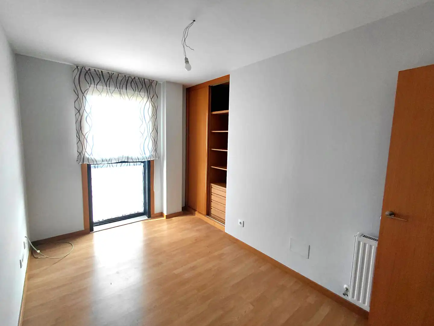 Habitación de Piso en venta en Oleiros con Calefacción, Parquet y Trastero