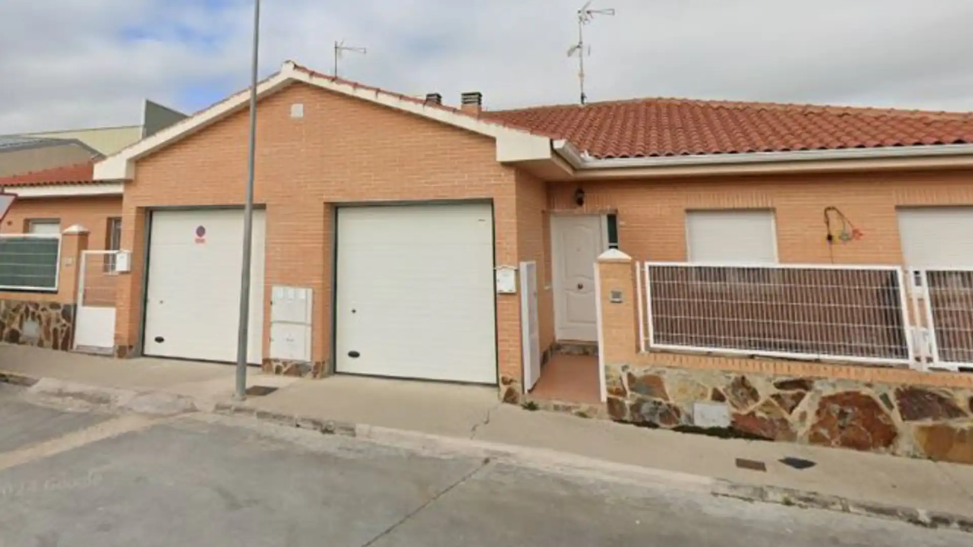 Vista exterior de Casa o chalet en venta en Villamiel de Toledo