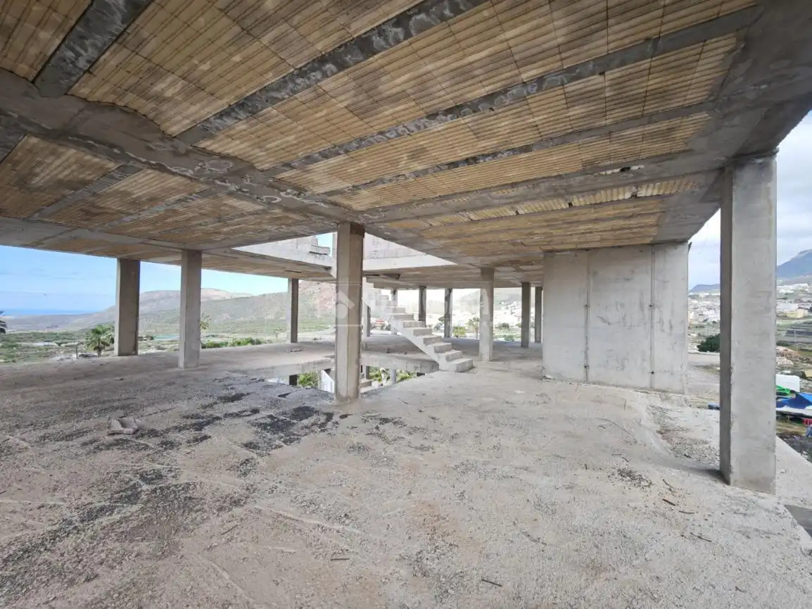 Vista exterior de Edifici en venda en Arona