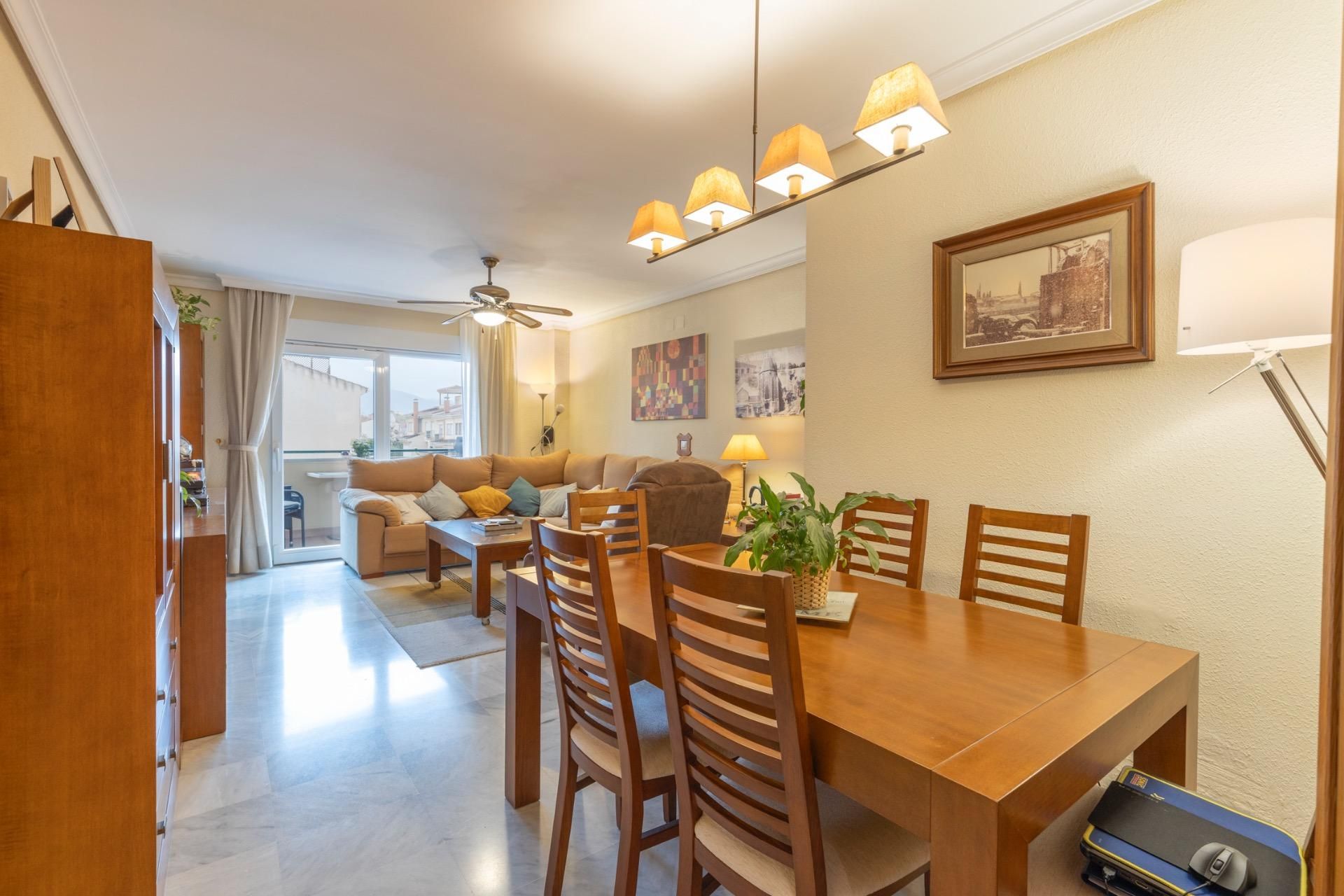 Pis en venda a Avenida DE FRANCISCO AYALA, Cerrillo de Maracena - Periodistas