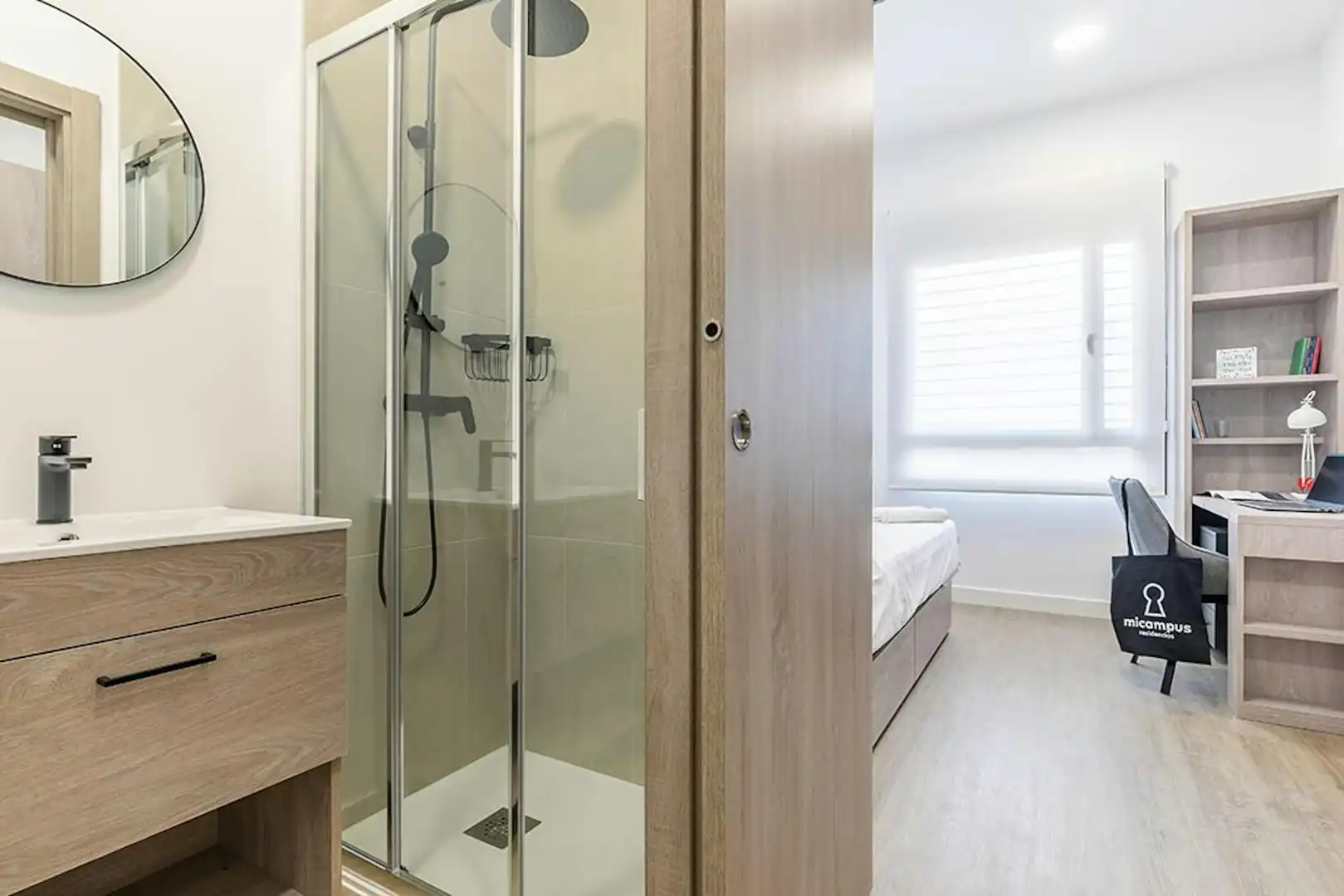Schlafzimmer von Gebäude zur Miete in Madrid