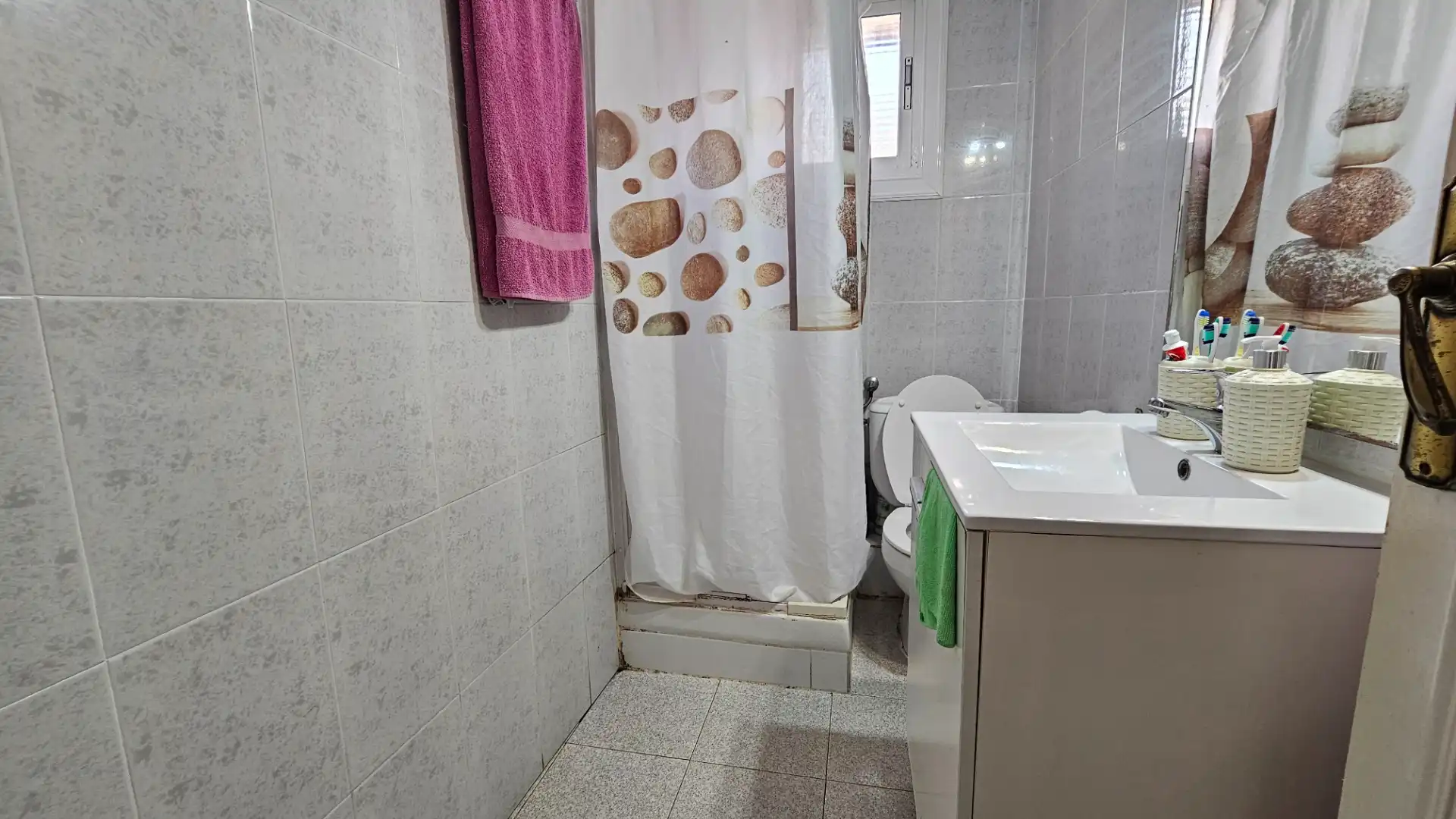 Bathroom of Flat for sale in Sabadell  with Heating and Furnished