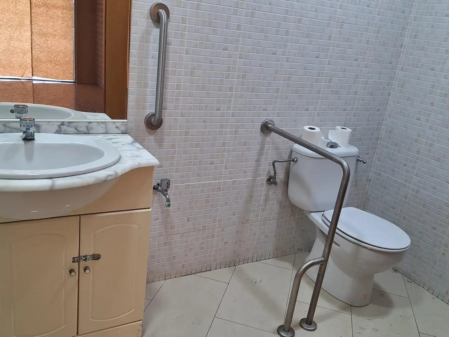 Business premises for sale in Carrer Carrer del Bruc, imagen 10