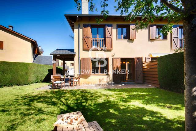 Casa adosada en Venta en Avenue Porte de France en Bourg - Madame