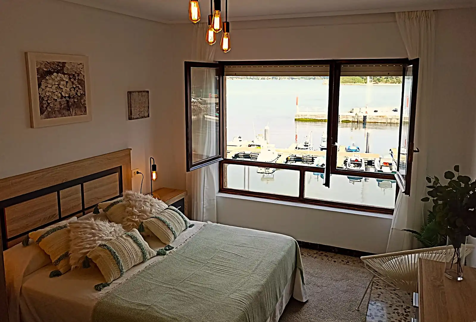 Schlafzimmer von Gebäude zum Verkauf in Mañón
