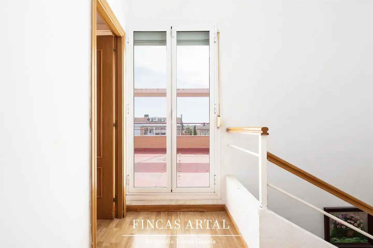 Balcony of Houses for sale in Zaragoza  with Air Conditioner, Heating and Private garden