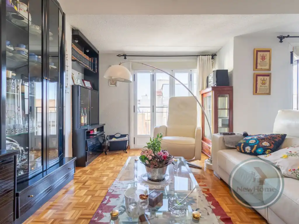 Living room of Flat for rent in Elche / Elx  with Air Conditioner and Balcony